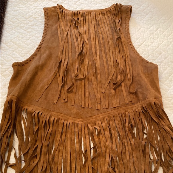 Mumu Fringe Top - Picture 2 of 3